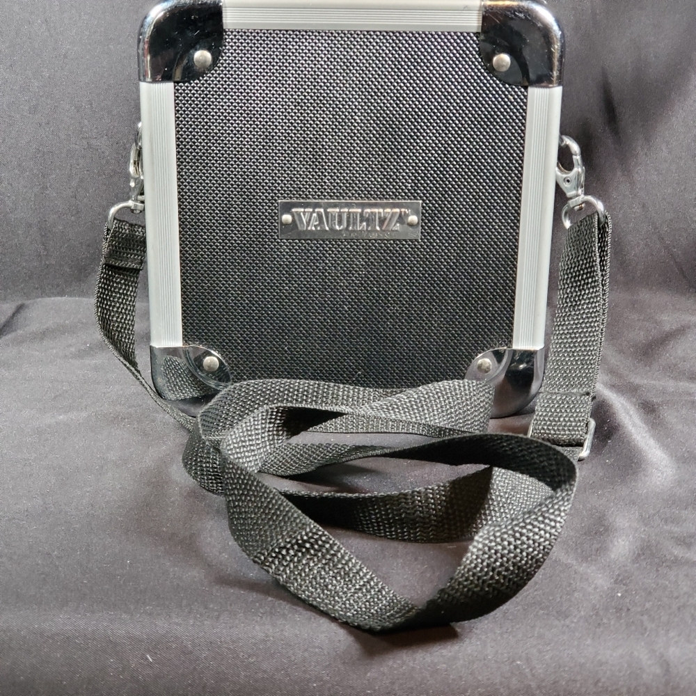 Vaultz CD Case